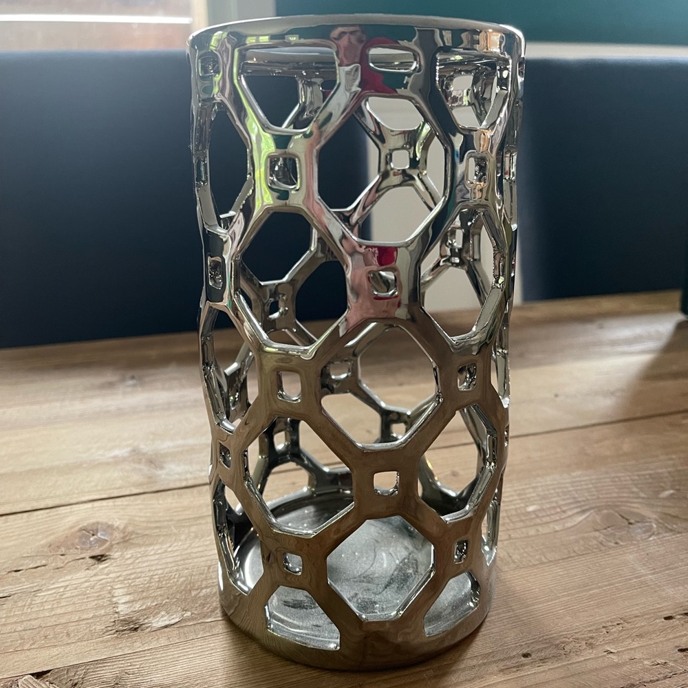 Candle Hurricane